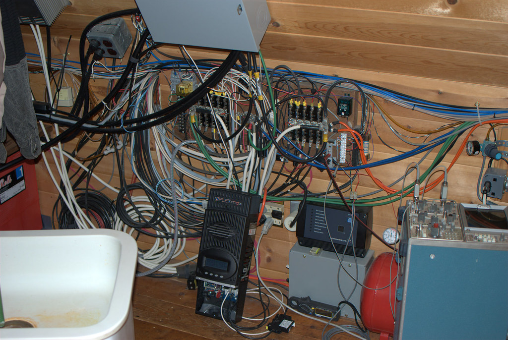 the home automation system designed by loren amelang himself